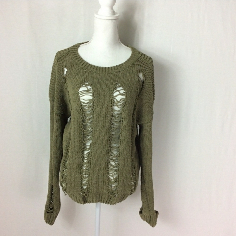 L26 Lovemarks distressed Cold Shoulder L